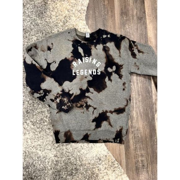 Raising Legends sweater  - Picture 1 of 3